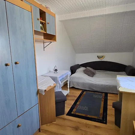 شقة Gyoergyi Apartment - Biro Tours Nr 43 *