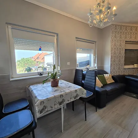 شقة Gyoergyi Apartment - Biro Tours Nr 43 *