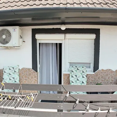 Gyoergyi Apartment - Biro Tours Nr 43 *