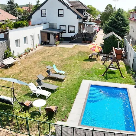 شقة Gyoergyi Apartment - Biro Tours Nr 43 *