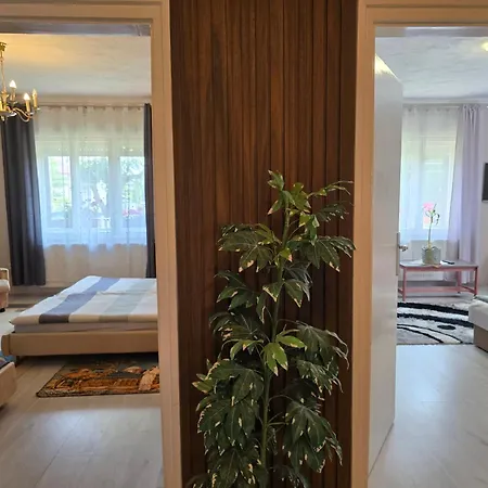 شقة Gyoergyi Apartment - Biro Tours Nr 43